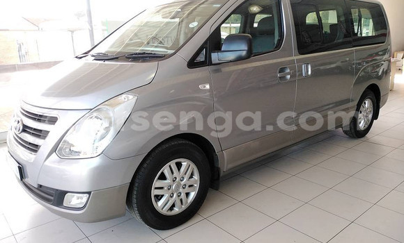 Buy Used Hyundai H1 Silver Car in Ezulwini in Hhohho
