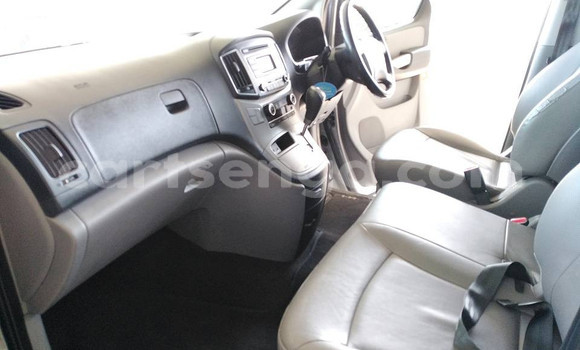 Acheter Occasion Voiture Hyundai H1 Gris à Ezulwini, Hhohho Acheter Occasion Voiture Hyundai H1 Gris à Ezulwini, Hhohho