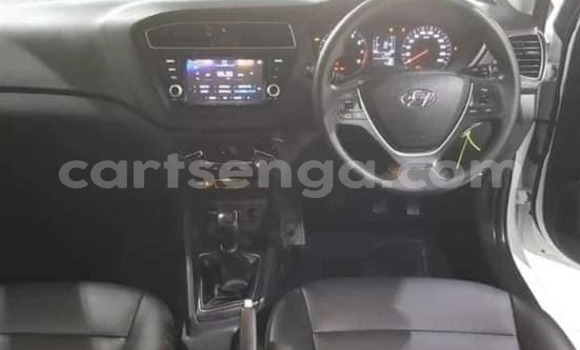 Buy Used Hyundai i20 White Car in Mbabane in Manzini Buy Used Hyundai i20 White Car in Mbabane in Manzini
