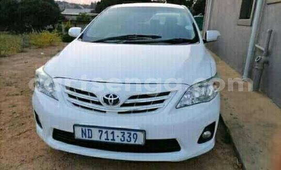 Nunua Ilio tumika Toyota Corolla White Gari ndani ya Manzini nchini Manzini Nunua Ilio tumika Toyota Corolla White Gari ndani ya Manzini nchini Manzini