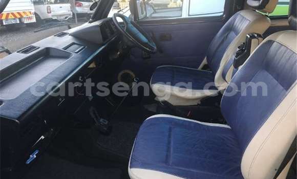 Buy Used Volkswagen Caravelle Blue Car in Manzini in Manzini Buy Used Volkswagen Caravelle Blue Car in Manzini in Manzini