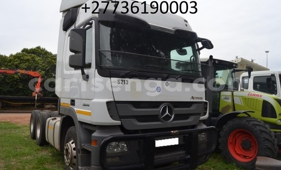 Medium with watermark mercedes benz 2644 manzini mbabane 26633