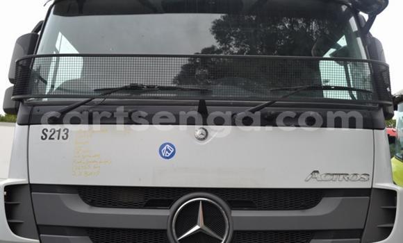 Buy Used Mercedes‒Benz 2644 White Truck in Mbabane in Manzini Buy Used Mercedes‒Benz 2644 White Truck in Mbabane in Manzini