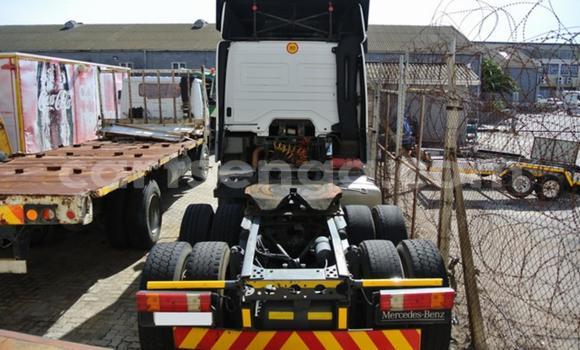 Buy Used Mercedes‒Benz 3331 White Truck in Mbabane in Manzini Buy Used Mercedes‒Benz 3331 White Truck in Mbabane in Manzini