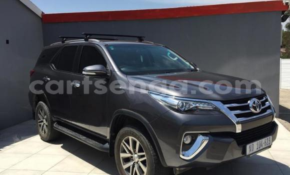 Buy Used Toyota Fortuner Silver Car in Mbabane in Manzini