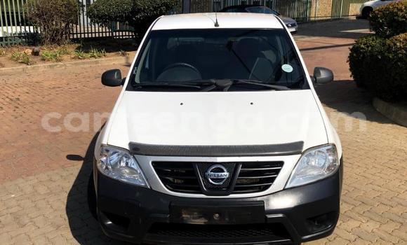 Nunua Ilio tumika Nissan NV200 White Gari ndani ya Bulembu nchini Hhohho Nunua Ilio tumika Nissan NV200 White Gari ndani ya Bulembu nchini Hhohho