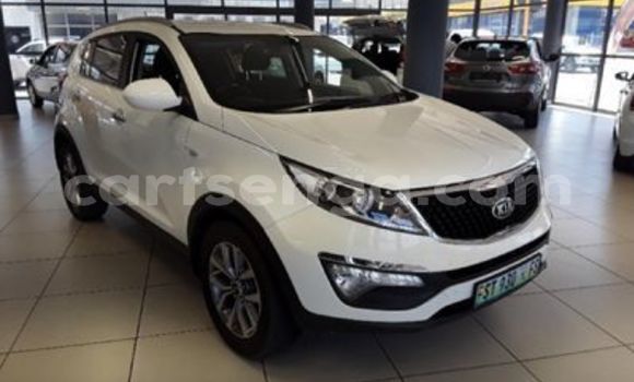 Nunua Ilio tumika Kia Sportage White Gari ndani ya Ezulwini nchini Hhohho