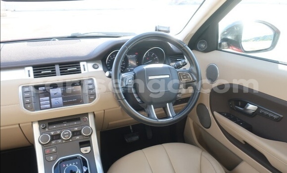 Nunua Ilio tumika Range Rover Evoque Red Gari ndani ya Big Bend nchini Lubombo Nunua Ilio tumika Range Rover Evoque Red Gari ndani ya Big Bend nchini Lubombo