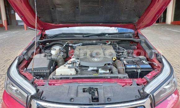 Nunua Ilio tumika Toyota Hilux Red Gari ndani ya Ezulwini nchini Hhohho Nunua Ilio tumika Toyota Hilux Red Gari ndani ya Ezulwini nchini Hhohho