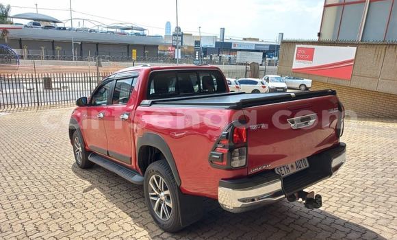 Nunua Ilio tumika Toyota Hilux Red Gari ndani ya Ezulwini nchini Hhohho Nunua Ilio tumika Toyota Hilux Red Gari ndani ya Ezulwini nchini Hhohho