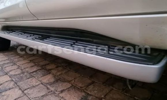 Nunua Ilio tumika Toyota Prado White Gari ndani ya Mbabane nchini Manzini Nunua Ilio tumika Toyota Prado White Gari ndani ya Mbabane nchini Manzini