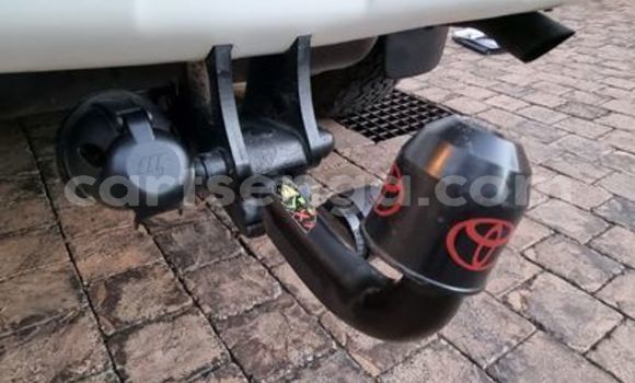 Nunua Ilio tumika Toyota Prado White Gari ndani ya Mbabane nchini Manzini Nunua Ilio tumika Toyota Prado White Gari ndani ya Mbabane nchini Manzini