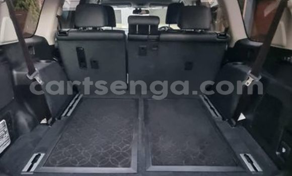 Nunua Ilio tumika Toyota Prado White Gari ndani ya Mbabane nchini Manzini Nunua Ilio tumika Toyota Prado White Gari ndani ya Mbabane nchini Manzini