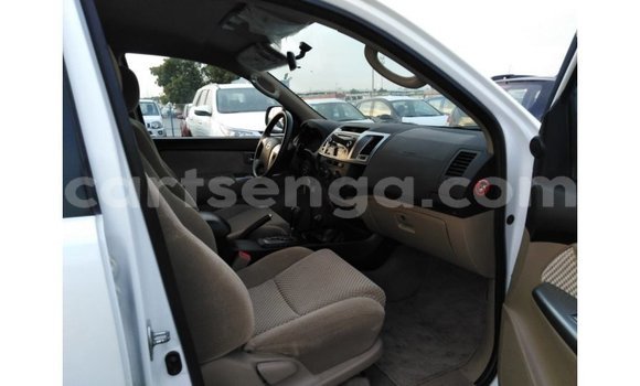 Buy Import Toyota Fortuner White Car in Import - Dubai in Hhohho Buy Import Toyota Fortuner White Car in Import - Dubai in Hhohho