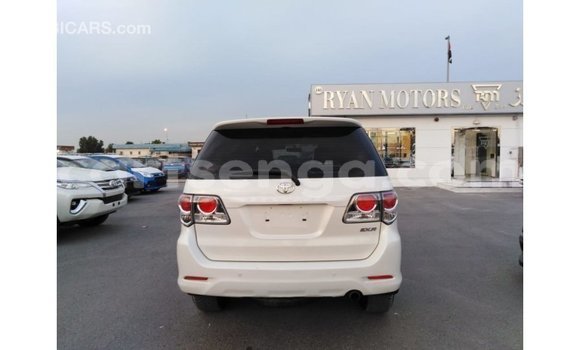 Buy Import Toyota Fortuner White Car in Import - Dubai in Hhohho Buy Import Toyota Fortuner White Car in Import - Dubai in Hhohho