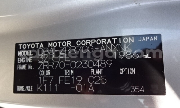 Nunua Ilio tumika Toyota Noah Silver Gari ndani ya Big Bend nchini Wilaya ya Lubombo Nunua Ilio tumika Toyota Noah Silver Gari ndani ya Big Bend nchini Wilaya ya Lubombo