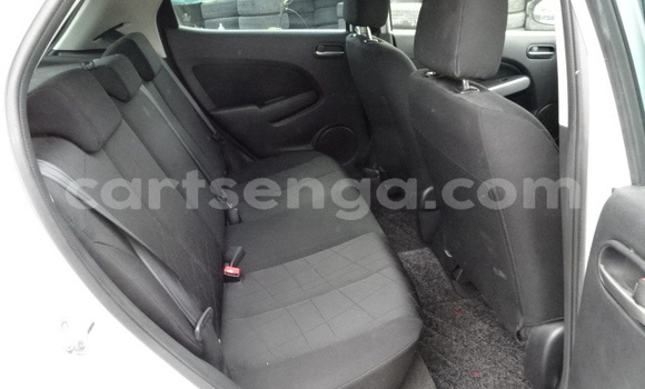 Nunua Ilio tumika Mazda Demio White Gari ndani ya Big Bend nchini Wilaya ya Lubombo Nunua Ilio tumika Mazda Demio White Gari ndani ya Big Bend nchini Wilaya ya Lubombo