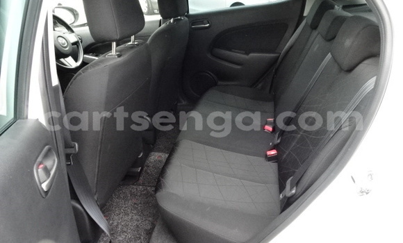 Nunua Ilio tumika Mazda Demio White Gari ndani ya Big Bend nchini Wilaya ya Lubombo Nunua Ilio tumika Mazda Demio White Gari ndani ya Big Bend nchini Wilaya ya Lubombo