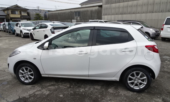 Nunua Ilio tumika Mazda Demio White Gari ndani ya Big Bend nchini Wilaya ya Lubombo Nunua Ilio tumika Mazda Demio White Gari ndani ya Big Bend nchini Wilaya ya Lubombo