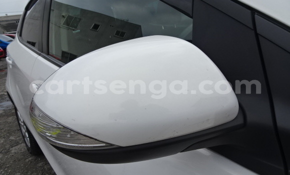 Nunua Ilio tumika Mazda Demio White Gari ndani ya Big Bend nchini Wilaya ya Lubombo Nunua Ilio tumika Mazda Demio White Gari ndani ya Big Bend nchini Wilaya ya Lubombo