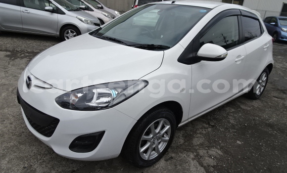 Nunua Ilio tumika Mazda Demio White Gari ndani ya Big Bend nchini Wilaya ya Lubombo Nunua Ilio tumika Mazda Demio White Gari ndani ya Big Bend nchini Wilaya ya Lubombo