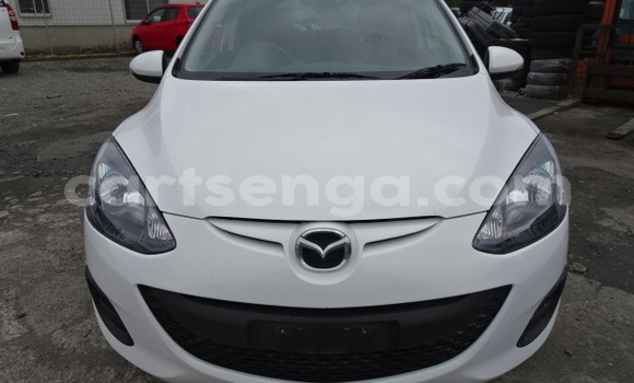 Nunua Ilio tumika Mazda Demio White Gari ndani ya Big Bend nchini Wilaya ya Lubombo Nunua Ilio tumika Mazda Demio White Gari ndani ya Big Bend nchini Wilaya ya Lubombo