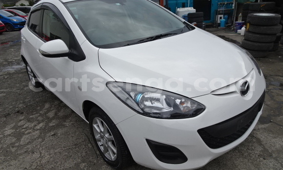 Nunua Ilio tumika Mazda Demio White Gari ndani ya Big Bend nchini Wilaya ya Lubombo Nunua Ilio tumika Mazda Demio White Gari ndani ya Big Bend nchini Wilaya ya Lubombo