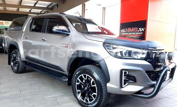 Nunua Ilio tumika Toyota Hilux Silver Gari ndani ya Bulembu nchini Hhohho Nunua Ilio tumika Toyota Hilux Silver Gari ndani ya Bulembu nchini Hhohho