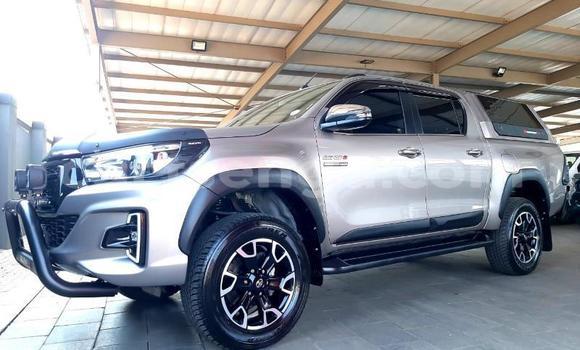 Nunua Ilio tumika Toyota Hilux Silver Gari ndani ya Bulembu nchini Hhohho Nunua Ilio tumika Toyota Hilux Silver Gari ndani ya Bulembu nchini Hhohho