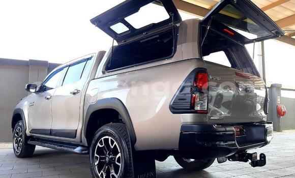 Nunua Ilio tumika Toyota Hilux Silver Gari ndani ya Bulembu nchini Hhohho Nunua Ilio tumika Toyota Hilux Silver Gari ndani ya Bulembu nchini Hhohho
