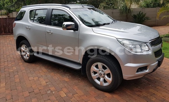 Nunua Ilio tumika Chevrolet Blazer Silver Gari ndani ya Bhunya nchini Manzini