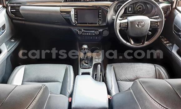 Nunua Ilio tumika Toyota Hilux Silver Gari ndani ya Bulembu nchini Hhohho Nunua Ilio tumika Toyota Hilux Silver Gari ndani ya Bulembu nchini Hhohho
