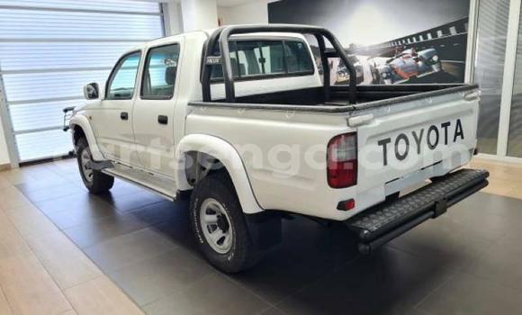 Buy Used Toyota Hilux White Car in Mbabane in Manzini Buy Used Toyota Hilux White Car in Mbabane in Manzini