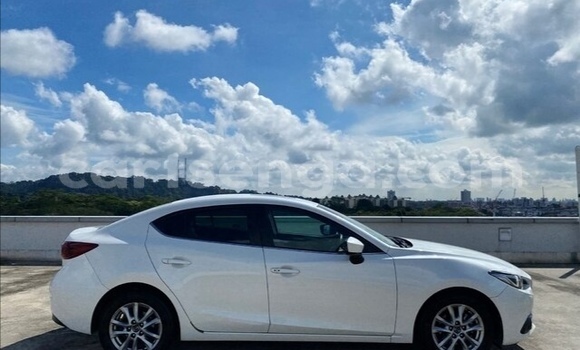 Nunua Ilio tumika Mazda 3 White Gari ndani ya Big Bend nchini Wilaya ya Lubombo Nunua Ilio tumika Mazda 3 White Gari ndani ya Big Bend nchini Wilaya ya Lubombo