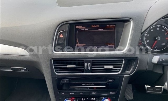 Nunua Ilio tumika Audi SQ5 White Gari ndani ya Big Bend nchini Lubombo Nunua Ilio tumika Audi SQ5 White Gari ndani ya Big Bend nchini Lubombo