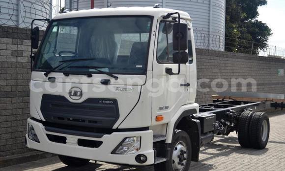 Nunua Ilio tumika Nissan UD White Lori ndani ya Big Bend nchini Lubombo Nunua Ilio tumika Nissan UD White Lori ndani ya Big Bend nchini Lubombo