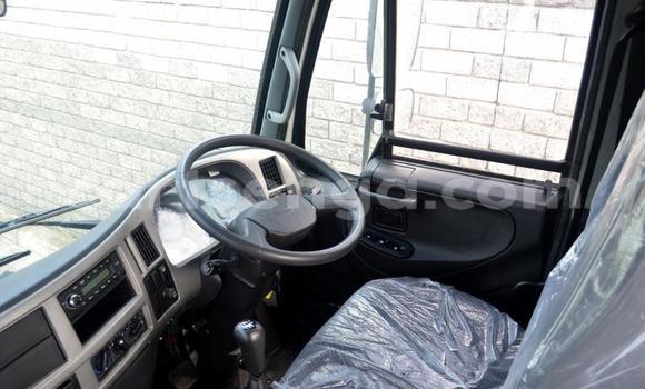 Nunua Ilio tumika Nissan UD White Lori ndani ya Big Bend nchini Lubombo Nunua Ilio tumika Nissan UD White Lori ndani ya Big Bend nchini Lubombo