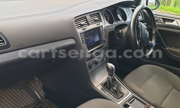 Nunua Ilio tumika Volkswagen Golf White Gari ndani ya Manzini nchini Manzini Nunua Ilio tumika Volkswagen Golf White Gari ndani ya Manzini nchini Manzini