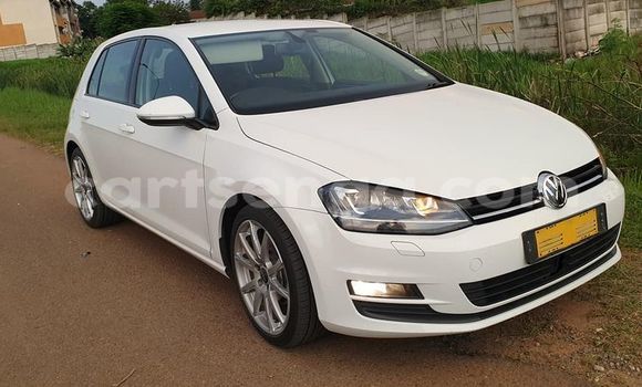 Nunua Ilio tumika Volkswagen Golf White Gari ndani ya Manzini nchini Manzini Nunua Ilio tumika Volkswagen Golf White Gari ndani ya Manzini nchini Manzini