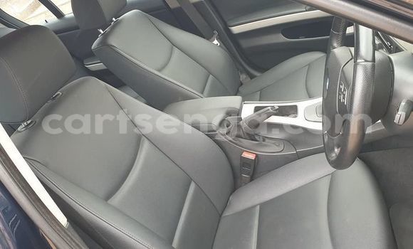 Nunua Ilio tumika BMW 3–Series Blue Gari ndani ya Manzini nchini Manzini Nunua Ilio tumika BMW 3–Series Blue Gari ndani ya Manzini nchini Manzini