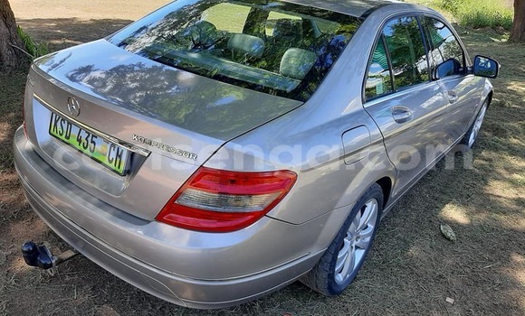 Nunua Ilio tumika Mercedes‒Benz C–Class Silver Gari ndani ya Manzini nchini Manzini Nunua Ilio tumika Mercedes‒Benz C–Class Silver Gari ndani ya Manzini nchini Manzini