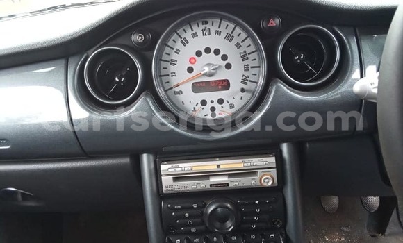 Nunua Ilio tumika MINI Cooper Silver Gari ndani ya Manzini nchini Manzini Nunua Ilio tumika MINI Cooper Silver Gari ndani ya Manzini nchini Manzini