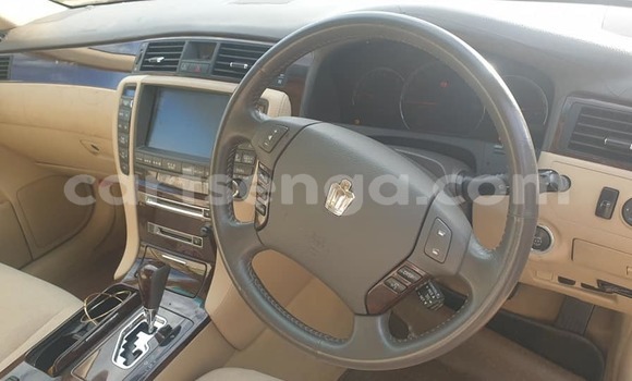 Nunua Ilio tumika Toyota Crown White Gari ndani ya Manzini nchini Manzini Nunua Ilio tumika Toyota Crown White Gari ndani ya Manzini nchini Manzini