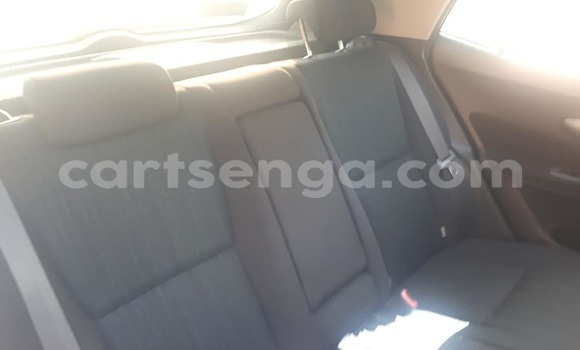 Nunua Ilio tumika Toyota Auris Black Gari ndani ya Manzini nchini Manzini Nunua Ilio tumika Toyota Auris Black Gari ndani ya Manzini nchini Manzini