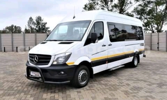 Buy Used Mercedes Viano White Car in Ezulwini in Hhohho Buy Used Mercedes Viano White Car in Ezulwini in Hhohho