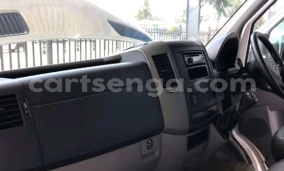 Buy Used Mercedes Viano White Car in Ezulwini in Hhohho Buy Used Mercedes Viano White Car in Ezulwini in Hhohho