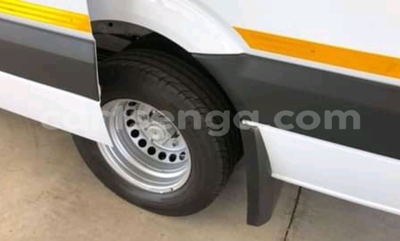 Buy Used Mercedes Viano White Car in Ezulwini in Hhohho Buy Used Mercedes Viano White Car in Ezulwini in Hhohho