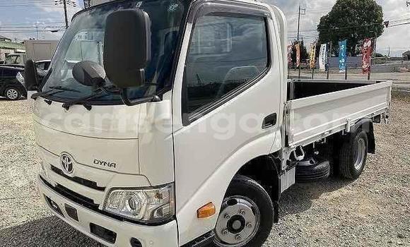 Buy Used Toyota Dyna White Car in Mbabane in Manzini Buy Used Toyota Dyna White Car in Mbabane in Manzini