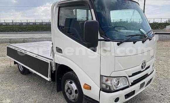 Buy Used Toyota Dyna White Car in Mbabane in Manzini Buy Used Toyota Dyna White Car in Mbabane in Manzini