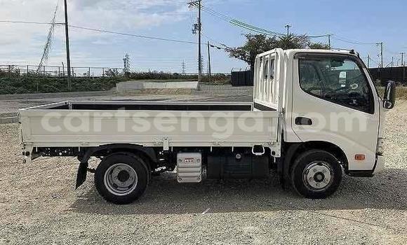 Buy Used Toyota Dyna White Car in Mbabane in Manzini Buy Used Toyota Dyna White Car in Mbabane in Manzini